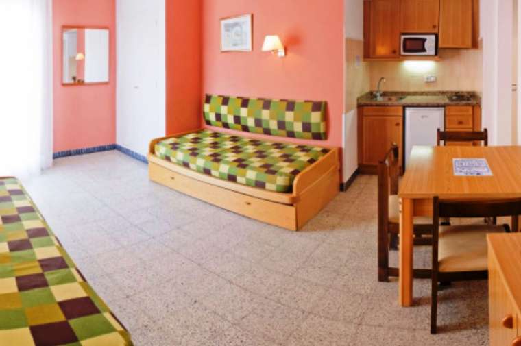 Apartments Balmes, Calella